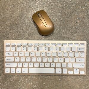 Wireless mouse and keyboard set Gold and white